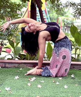 Iris Vatrana feet photo 13