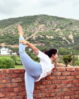 Iris Vatrana feet photo 8