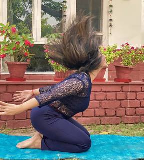Iris Vatrana feet photo 2