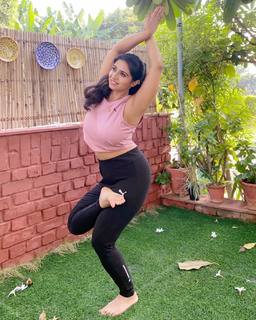 Iris Vatrana feet photo 11