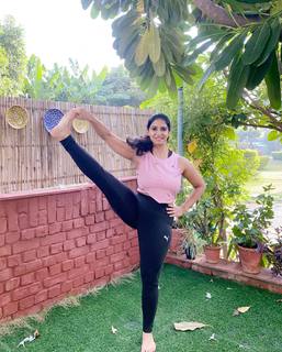 Iris Vatrana feet photo 9
