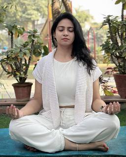 Iris Vatrana feet photo 2