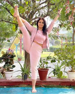 Iris Vatrana feet photo 18
