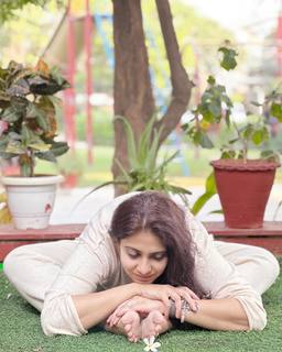Iris Vatrana feet photo 17