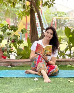 Iris Vatrana feet photo 13