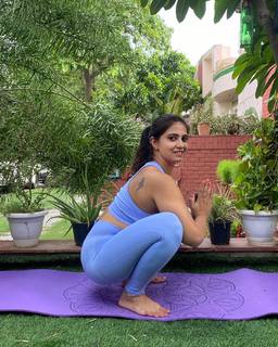 Iris Vatrana feet photo 14