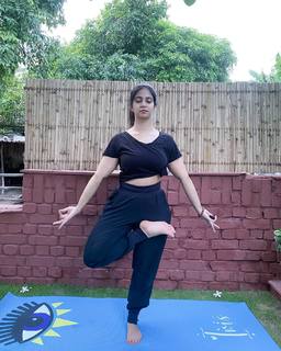 Iris Vatrana feet photo 11