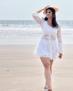Iris Vatrana feet photo 7