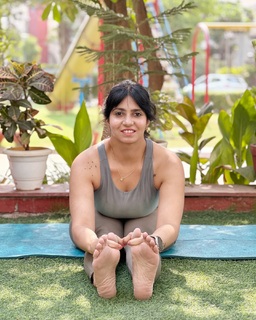 Iris Vatrana feet photo 7