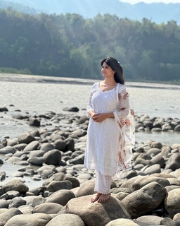 Iris Vatrana feet photo 18