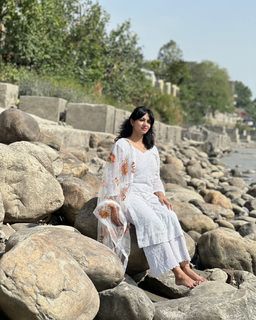 Iris Vatrana feet photo 15