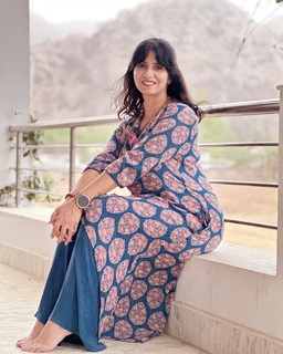 Iris Vatrana feet photo 7