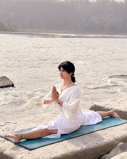 Iris Vatrana feet photo 3