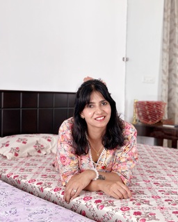 Iris Vatrana feet photo 10