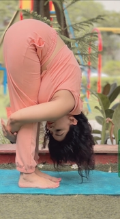Iris Vatrana feet photo 2
