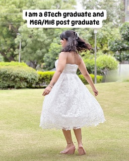 Iris Vatrana feet photo 6