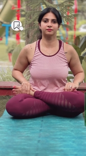 Iris Vatrana feet photo 1