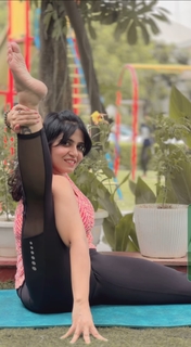 Iris Vatrana feet photo 6