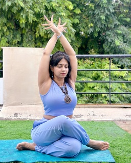 Iris Vatrana feet photo 5