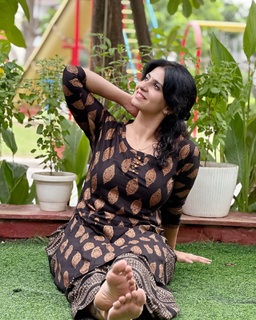 Iris Vatrana feet photo 17