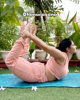 Iris Vatrana feet photo 9