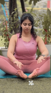 Iris Vatrana feet photo 5