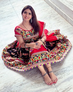 Iris Vatrana feet photo 19