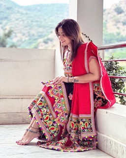 Iris Vatrana feet photo 16