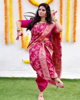 Iris Vatrana feet photo 12