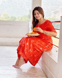 Iris Vatrana feet photo 11