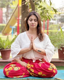 Iris Vatrana feet photo 5