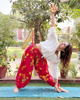 Iris Vatrana feet photo 4