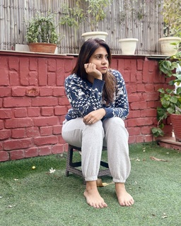 Iris Vatrana feet photo 7