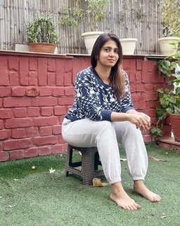 Iris Vatrana feet photo 6