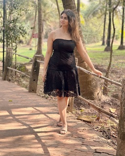 Iris Vatrana feet photo 13
