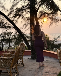 Iris Vatrana feet photo 7