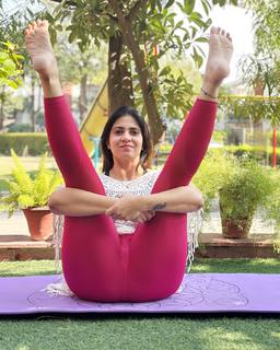 Iris Vatrana feet photo 19