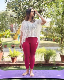 Iris Vatrana feet photo 14
