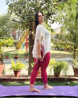 Iris Vatrana feet photo 13