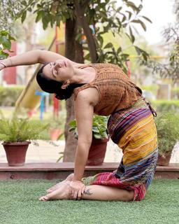 Iris Vatrana feet photo 5