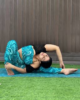 Iris Vatrana feet photo 3