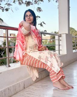 Iris Vatrana feet photo 13