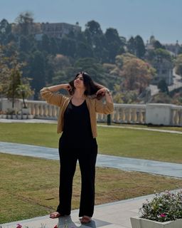 Iris Vatrana feet photo 2