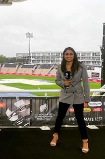 Isa Guha feet photo 3