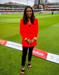 Isa Guha feet photo 7
