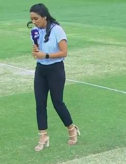 Isa Guha feet photo 3