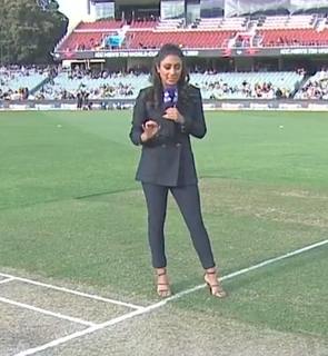 Isa Guha feet photo 15