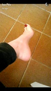 Isa Pes feet photo thumbnail