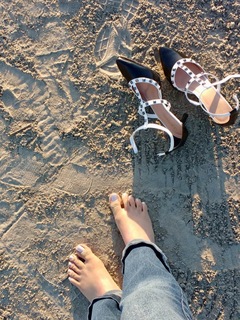 Isa Pes feet photo thumbnail