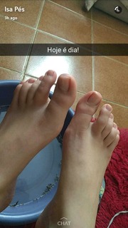 Isa Pes feet photo thumbnail
